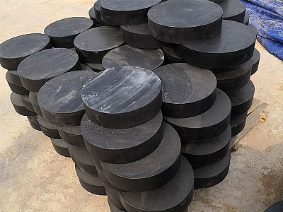 木里县板式橡胶支座由若干层橡胶片与薄钢板经加压硫化